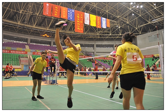 ������ȫ����ѧ�����������ڽ���ѧԺ¡�ؿ�Ļ