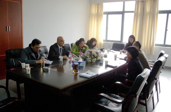 �������Ĵ�ѧ����Dr.Issam A.Ghazzawi���人���̴�ѧ��ѧ