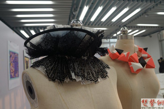 设计学院举办2012级时尚设计专业学期作品汇报展