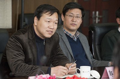 山东青年政治学院院长张书明一行来校考察交流