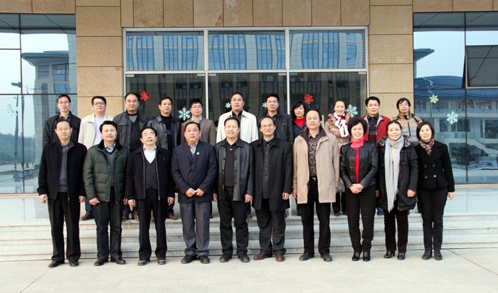 广西师范学院领导到驻邕部分高校新校区学习考察