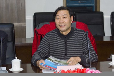 ��̨��У����������̸������̨��ѧ����