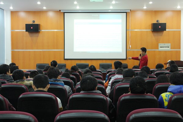 瑞典哥德堡大学李骏博士来景德镇陶瓷学院讲学