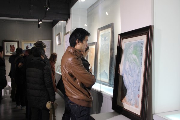 “一代宗师•学术楷模”周国桢教授从艺六十周年陶艺作品展在景德镇陶瓷学院举行