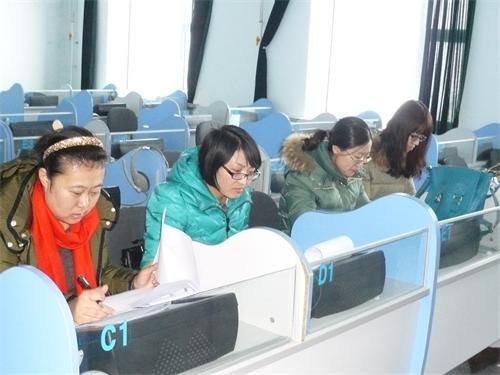 英语课程考核改革初见成效英语课程考核改革初见成效