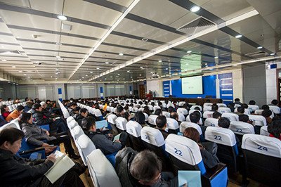 学校机关单位2013年目标考核述职测评会召开