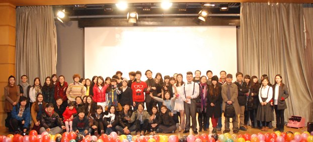 欢声辞旧岁,师生一家亲:各院系元旦联欢精彩纷呈