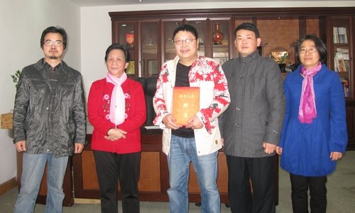 赖美琴副院长率队赴佛山拜访校友