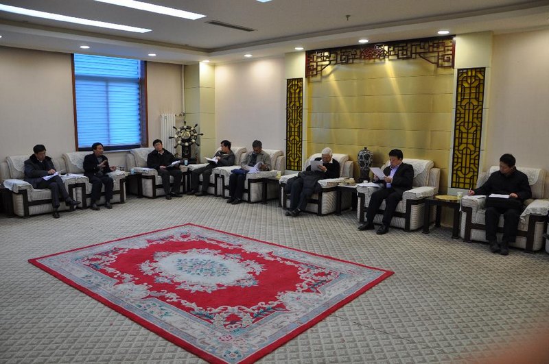 中北大学召开高层次人才座谈会