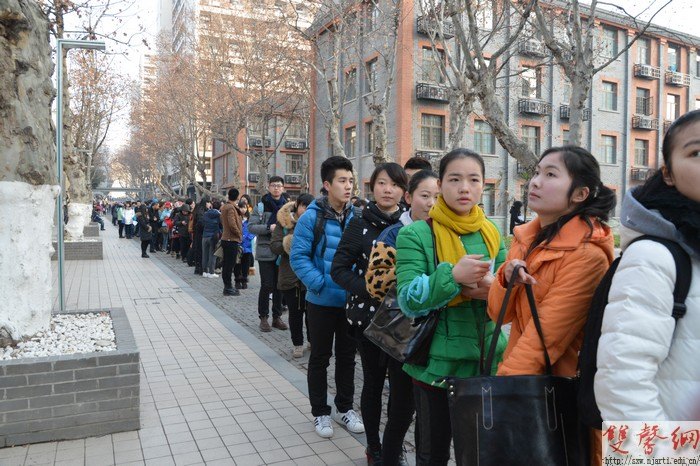 【图片新闻】直击南艺艺考报名现场