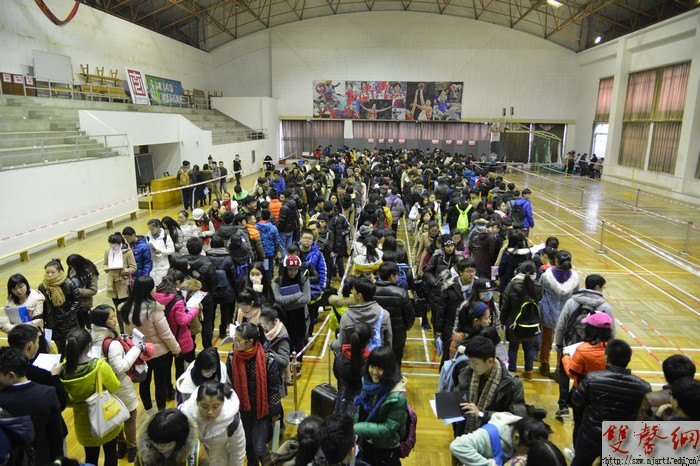 【图片新闻】直击南艺艺考报名现场