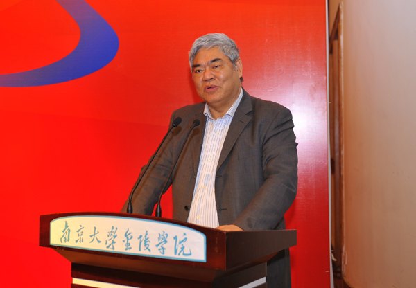 南京大学召开庆祝浦口校区启用20周年暨金陵学院成立15周年座谈会