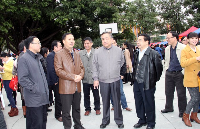 2014年广西高校毕业生“双选会”在广西师范学院举行