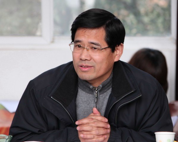 学校召开离退休教职工代表2013年度情况通报会