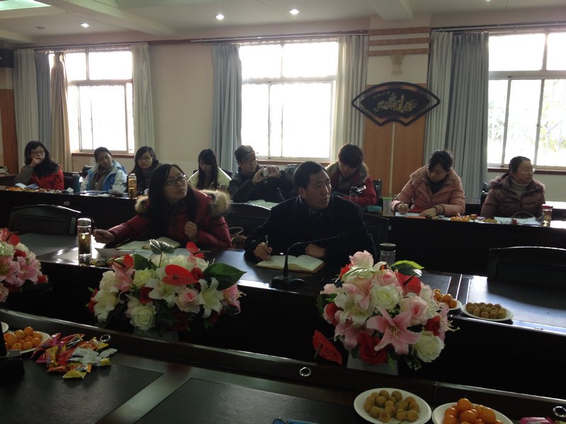 云南师范大学商学院召开大学英语教学改革阶段性总结会