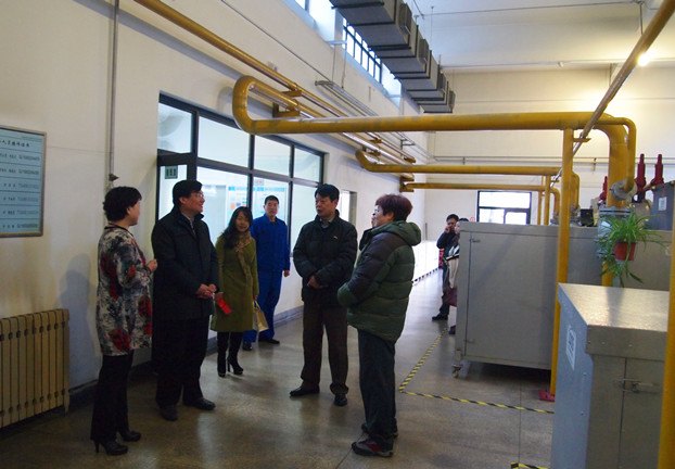 ��ף���͸��ɾ��ɰ����ˡ���Ժ�쵼ο�ʴ��ڼ���һ��Ա��