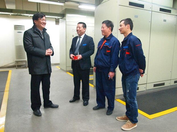 ��ף���͸��ɾ��ɰ����ˡ���Ժ�쵼ο�ʴ��ڼ���һ��Ա��