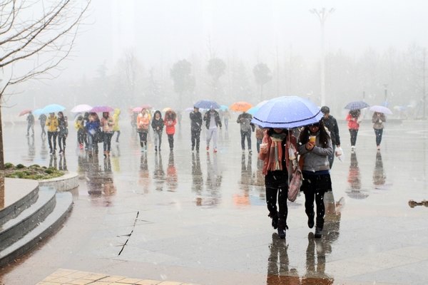 【特别报道】开学第一天:新起点 · 筑梦想