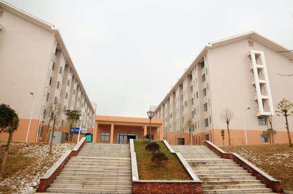 ����У����2014��ĵ�һ��ѩ