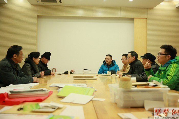 �Ͼ������ί��ý�����в������ѧԺǢ̸��������