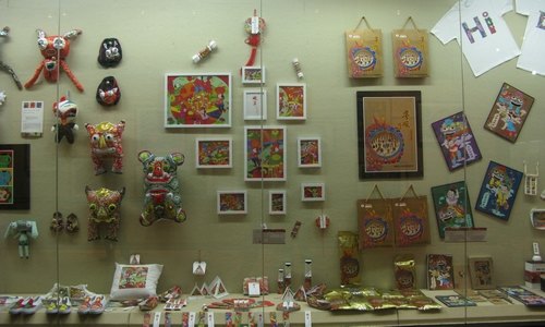 美术系作品参展“情系乡土 彩绘龙门”龙门农民画展