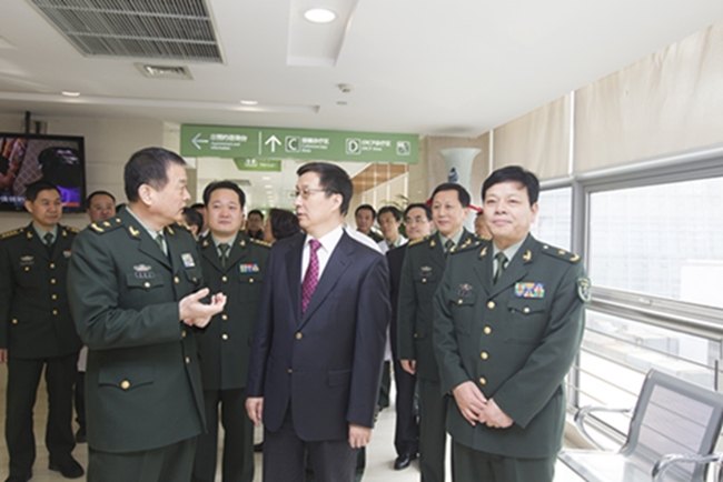 ���������쵼����ο�ʳ���ҽԺһ��ҽ����Ա