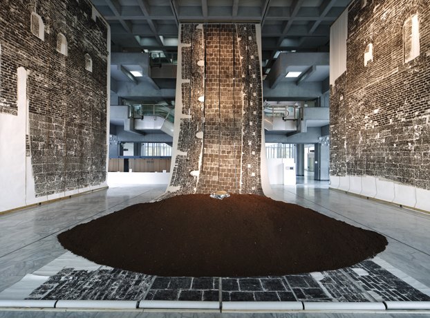 用当代艺术激活传统:徐冰首度大型回顾展登陆台北