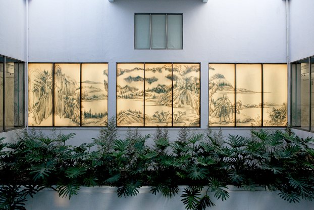 用当代艺术激活传统:徐冰首度大型回顾展登陆台北