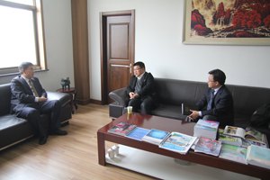 三亚城市职业学院执行院长张振笋来山东旅游职业学院参观考察