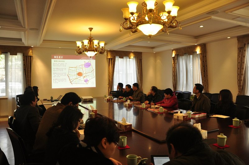 中国服装股份有限公司来校调研环东华时尚创意产业集聚区建设