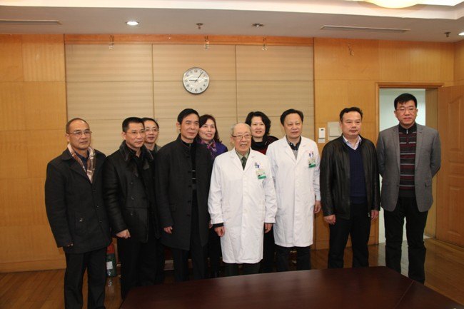 弘扬吴孟超精神 打造爱国主义教育基地