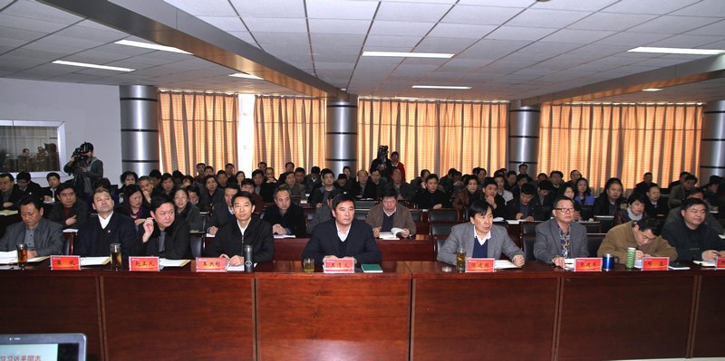 ����ѧԺ���е���Ⱥ��·�߽���ʵ�����ί�����飨����ѧϰ�����