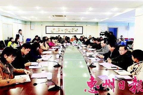 【惠州日报】市委宣传部市文明局惠州学院举办学习赵喜昌研讨会