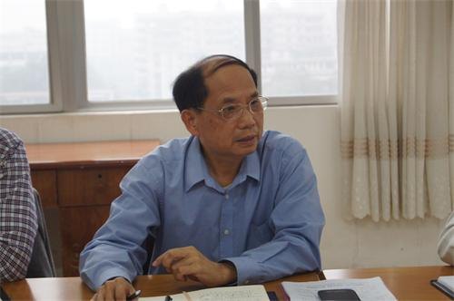 何浏副书记主持召开新学期工会工作会议