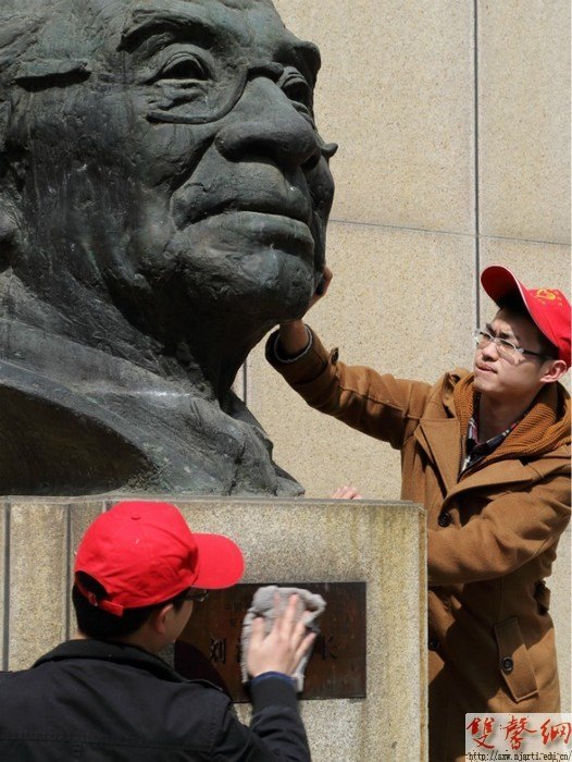 ѧ�׷�ϵ�б���