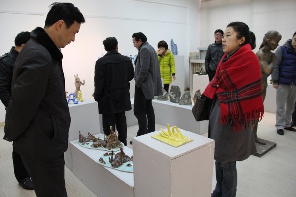 科技艺术学院举办历届毕业生优秀作品展