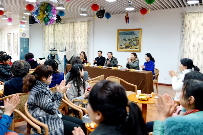 南京艺术学院举办庆祝“三八”国际劳动妇女节座谈会