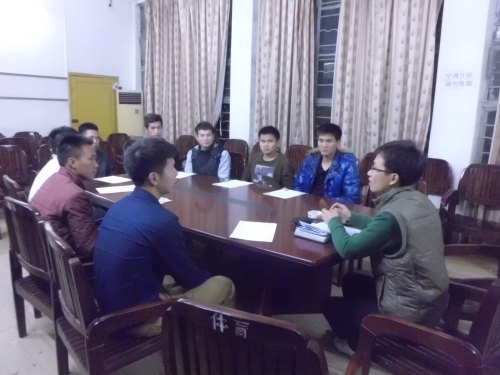 体育学系成功举办退伍士兵座谈会