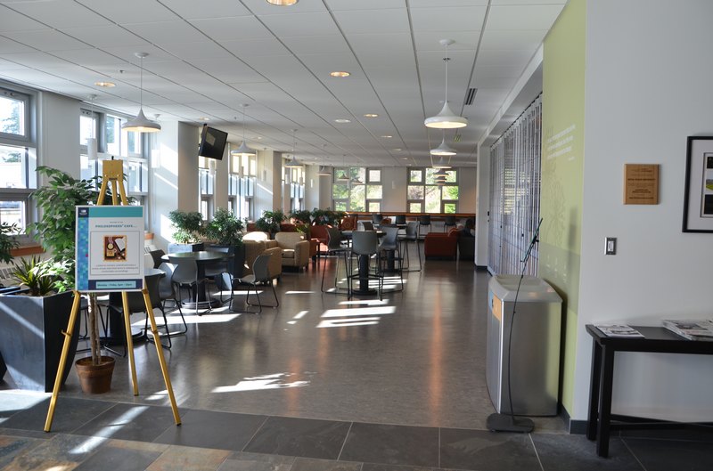 【加拿大中国青年领袖训练营报道三十四】相遇“X战警”故乡,皇家路大学