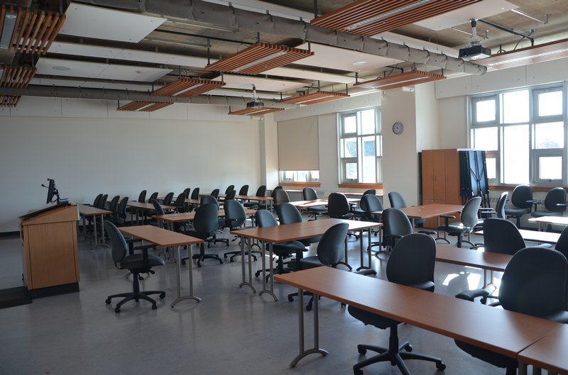 【加拿大中国青年领袖训练营报道三十四】相遇“X战警”故乡,皇家路大学