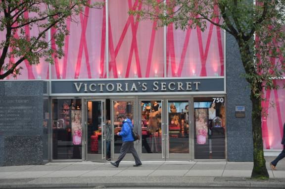 【加拿大中国青年领袖训练营报道二十二】再跨一步,我们就能拥抱世界!