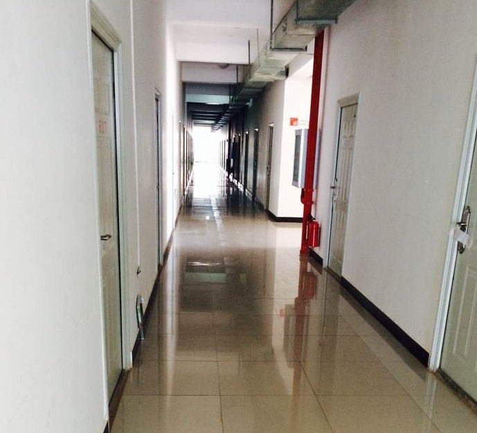 后勤管理处开展安全卫生大检查