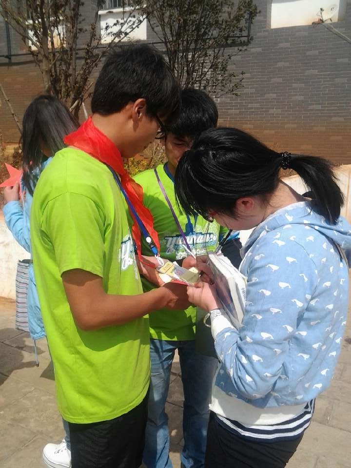 举手之劳,我们每个人都是雷锋