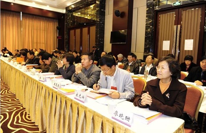 全省高等教育改革发展暨高校党建工作会在昆召开