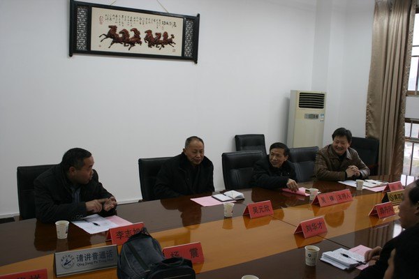 武汉科技大学党委书记刘华才一行来校调研