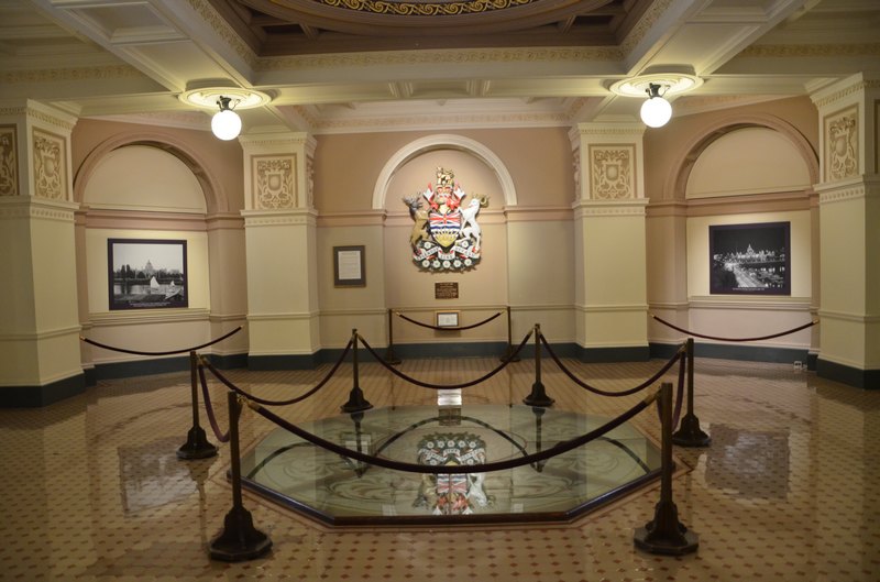 【加拿大中国青年领袖训练营报道三十八】BC议会大厦,维多利亚“商学院”