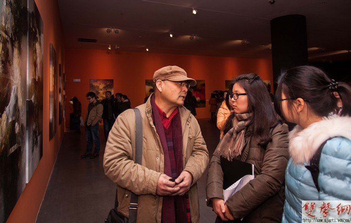 校美术馆举办旅美画家潘企群现代抽象艺术展