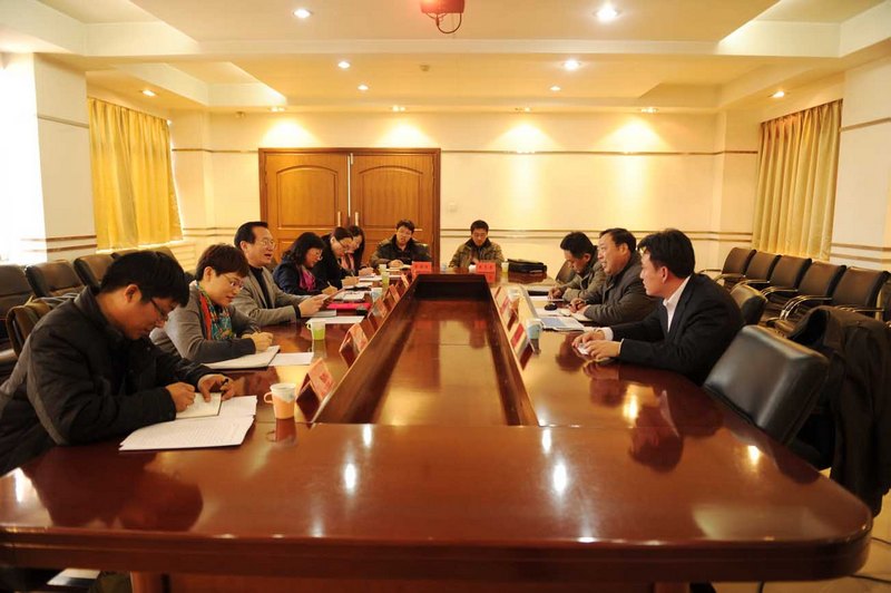 青岛科技大学专家来校交流