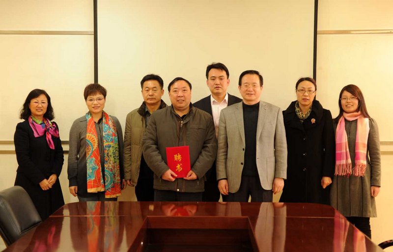 青岛科技大学专家来校交流