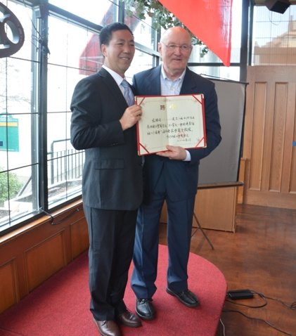 【加拿大中国青年领袖训练营报道四十七】小河淌水,青春飞扬,铭刻维多利亚结业典礼